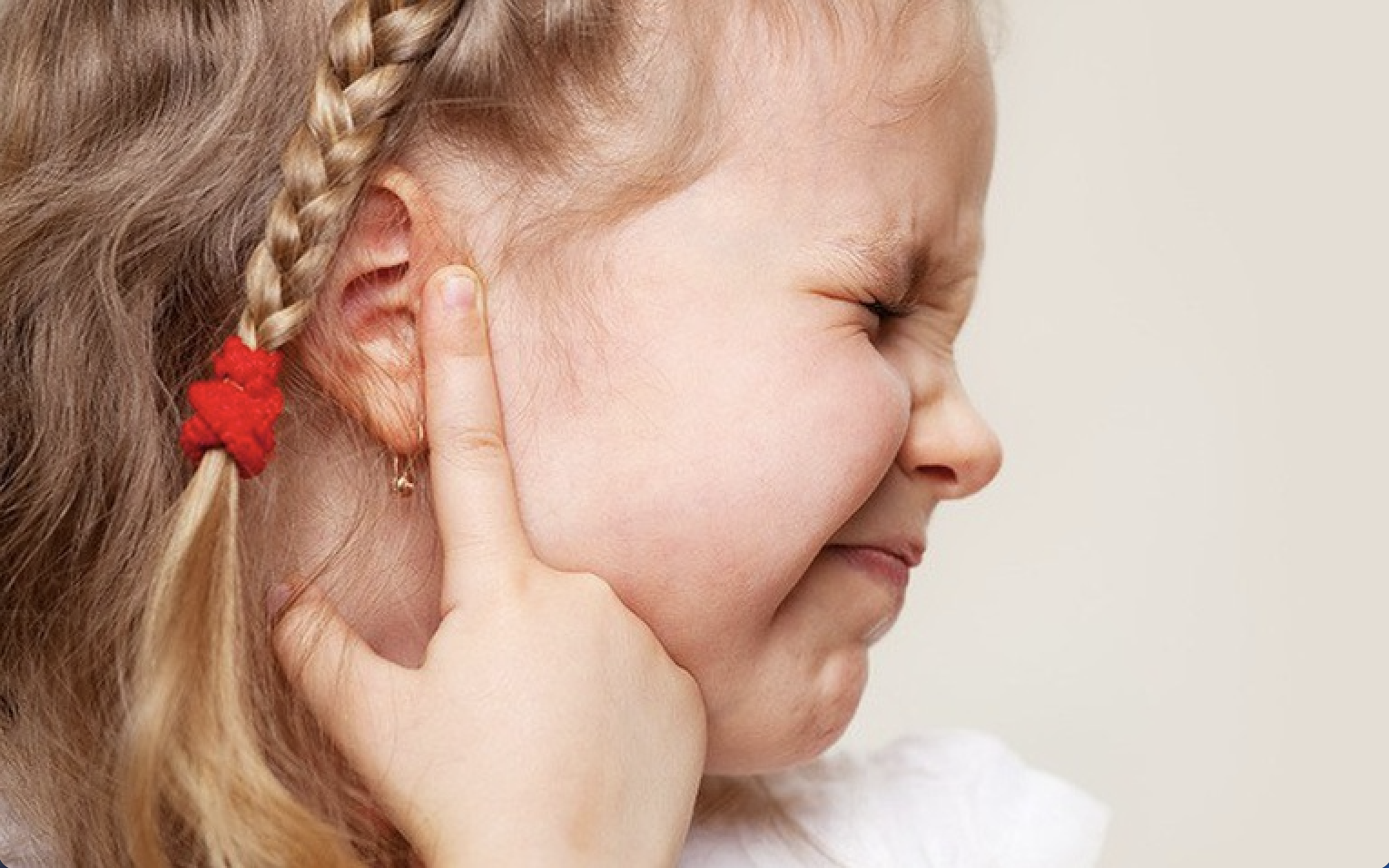 Cần tìm hiểu nguyên nhân gây viêm tai giữa